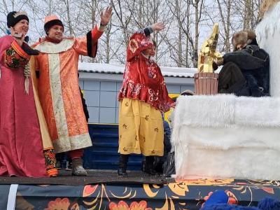 Алдан встречает весну традиционно - с гостями, шутками и карнавальным шествием | Ассоциация строителей Амуро-Якутской магистрали»
